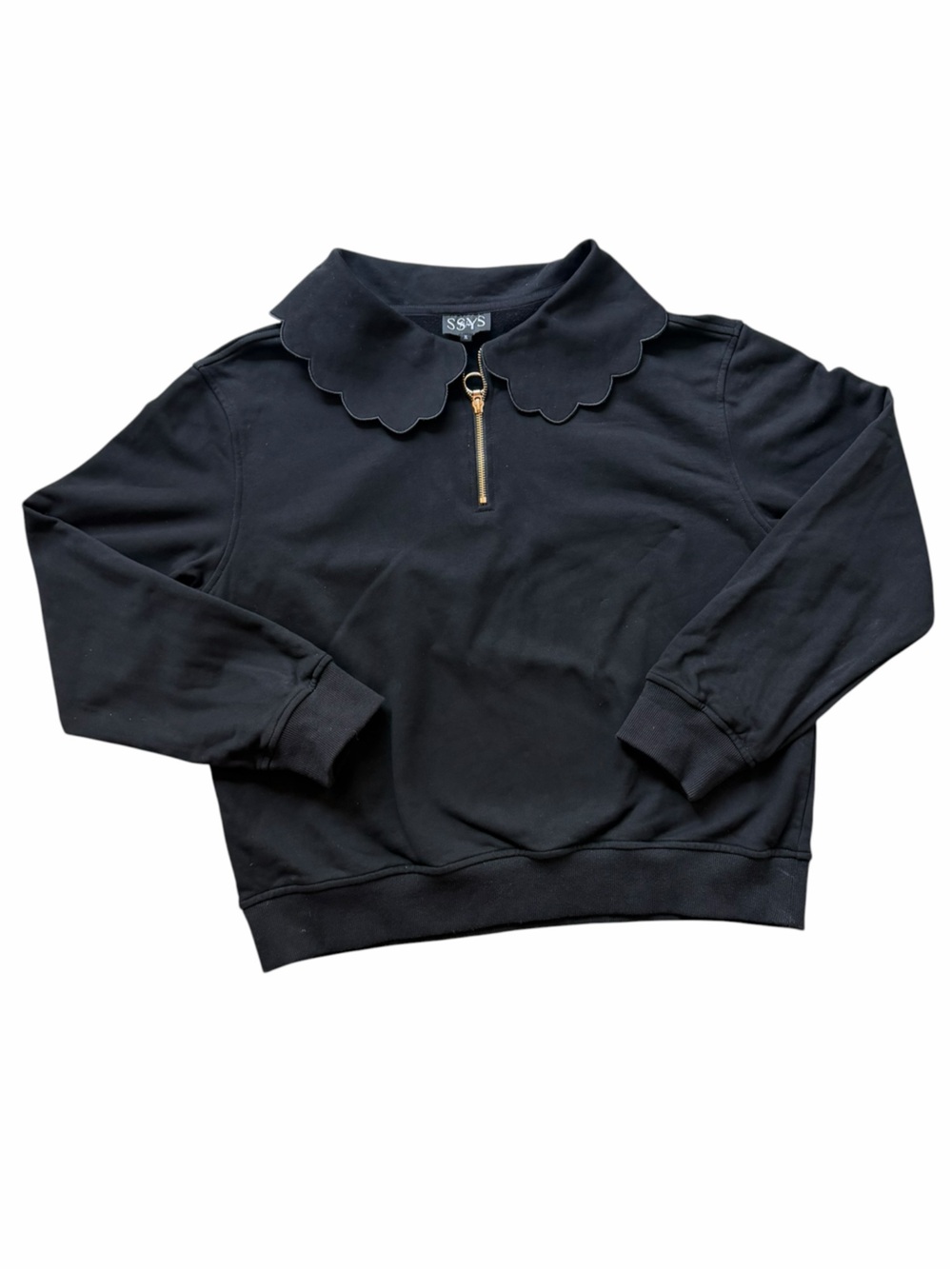 SSYS The Label The Lucy Scallop Black Pullover
